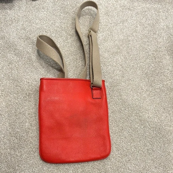 Michael Kors Orange and Tan Crossbody Bag with Gold Emblem - Picture 2 of 6